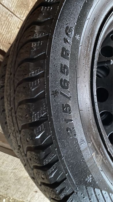 215/65 R16 Зимний резина шипованные 4 комплекта