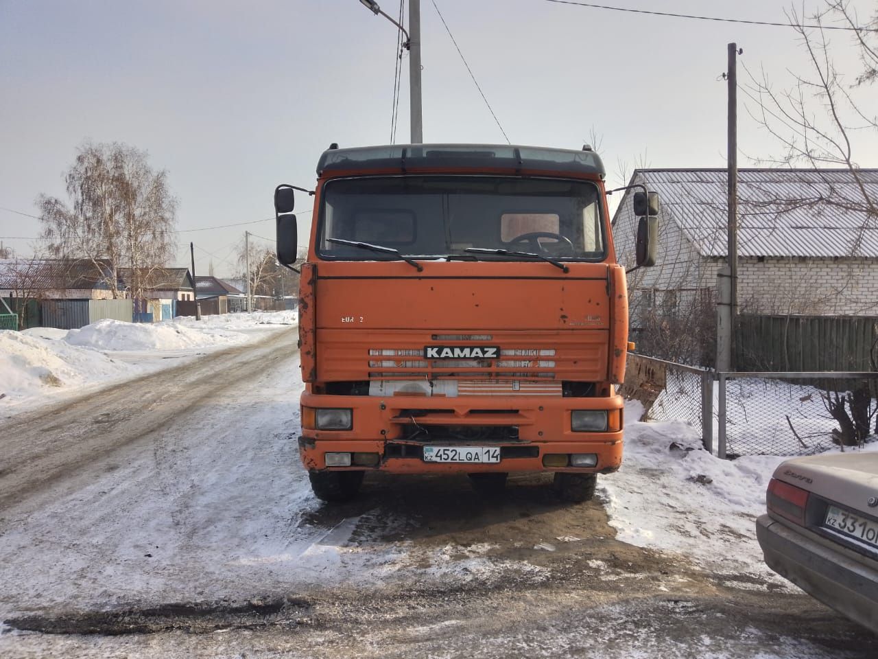 Продам КамАЗ 6520 самосвал