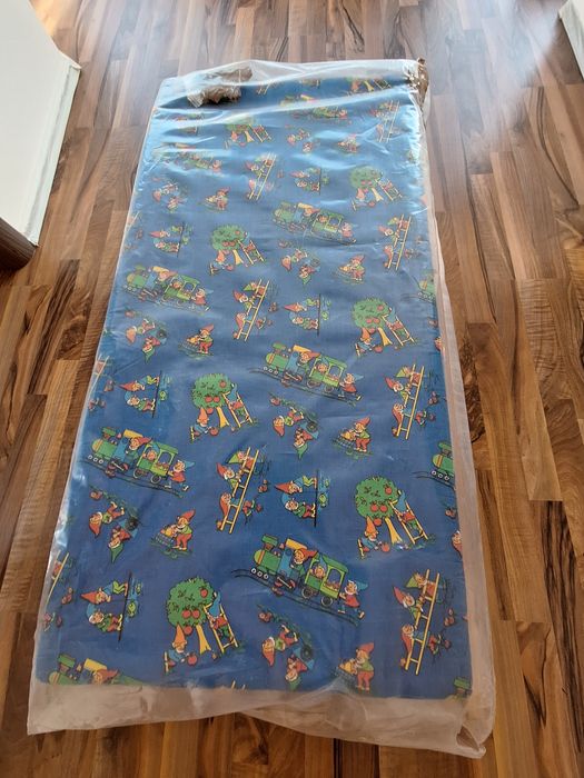 De vânzare pătuț pt copil!