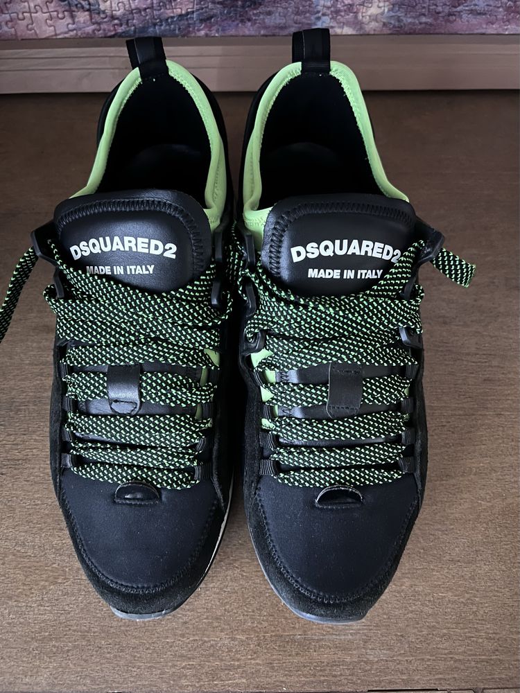 Dsquared2.