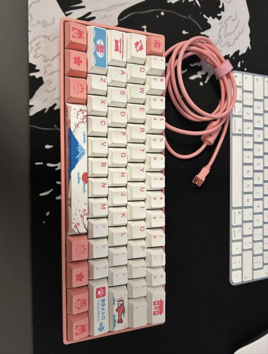 Tastatura mecanica qwertykey Akko Sakura RGB