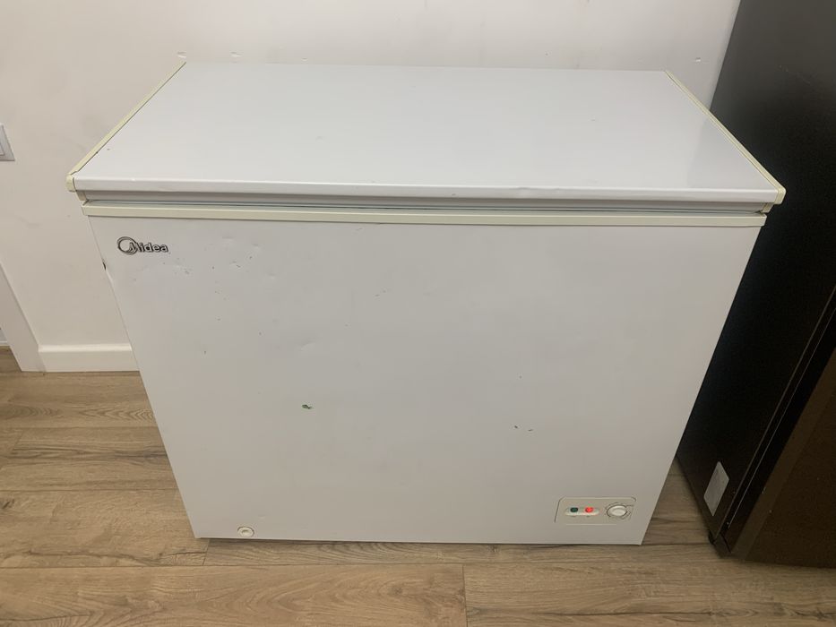 Срочно продам морозильник