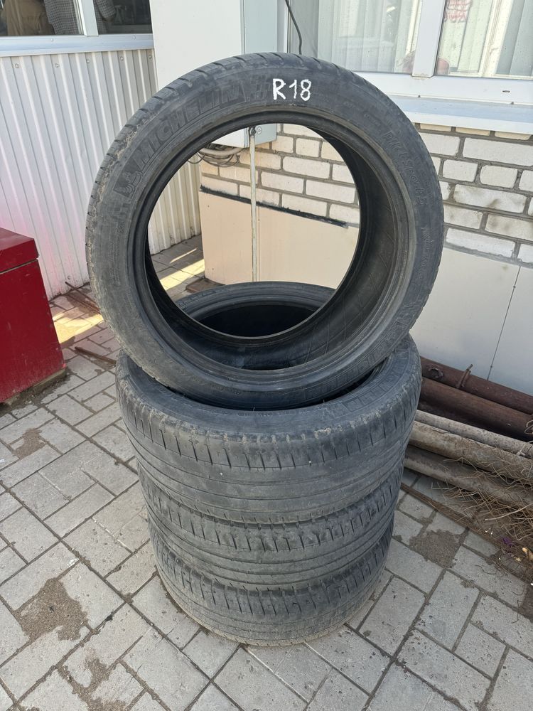 Продам шины R 18 MICHLEN