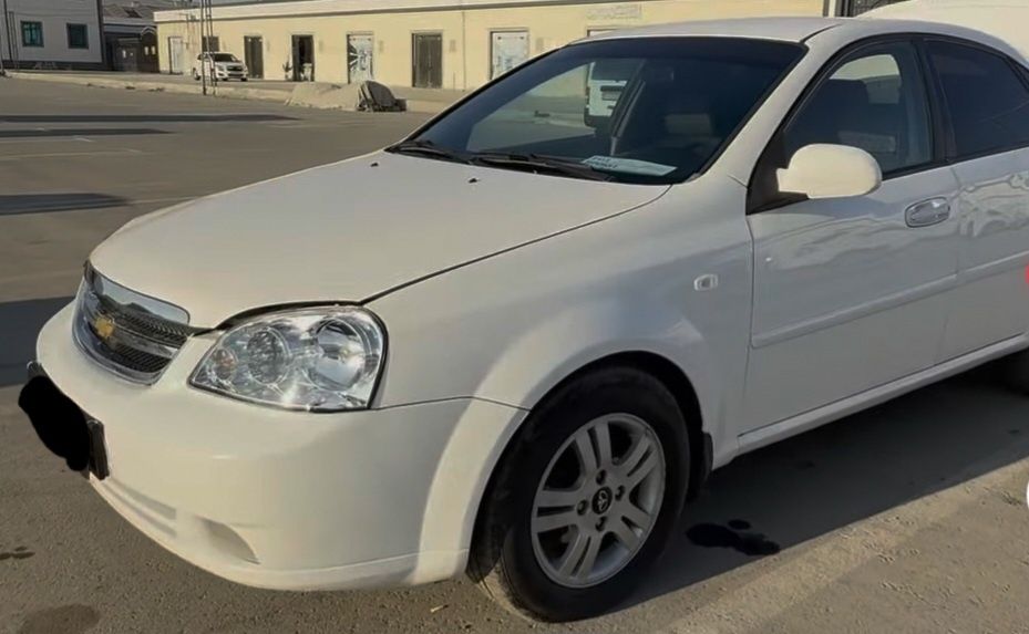 Оптра 1.6 сотилади