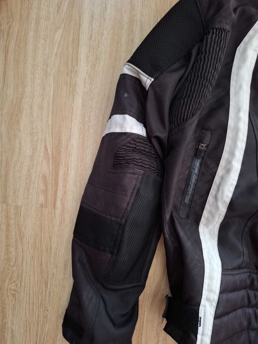 Дебело, мото яке