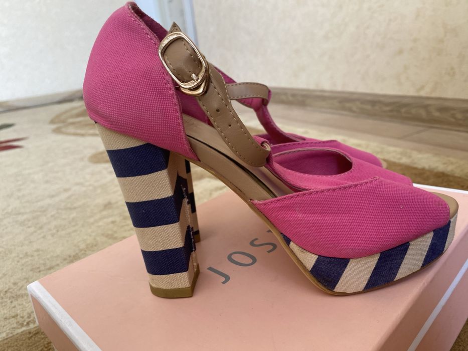 Жана аяк киiмдер