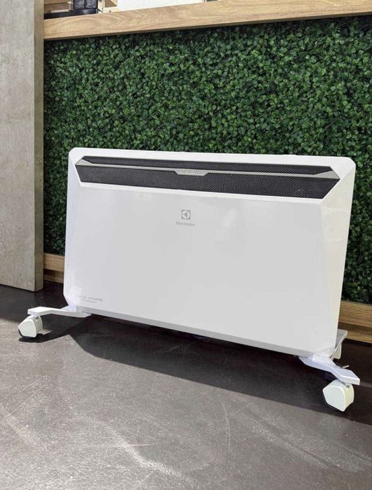 Конвекторные обогреватель Electrolux доставка есть