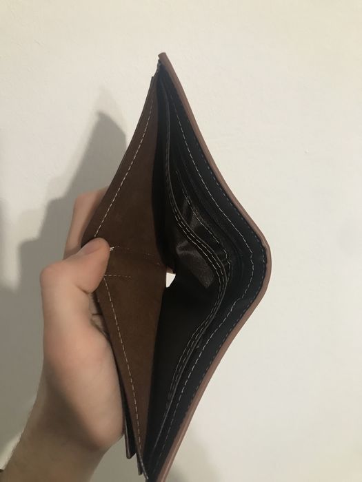 Hej!vand\~licitez portofel personalizat -alexandru