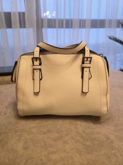 Нова дамска чанта