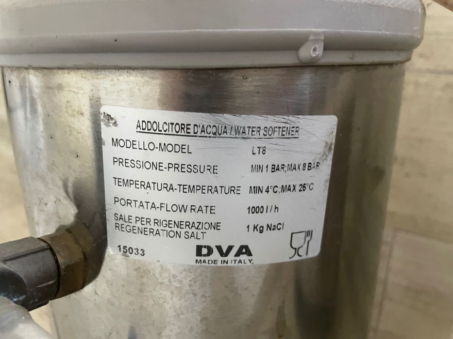 Омекотител за вода DVA 8л