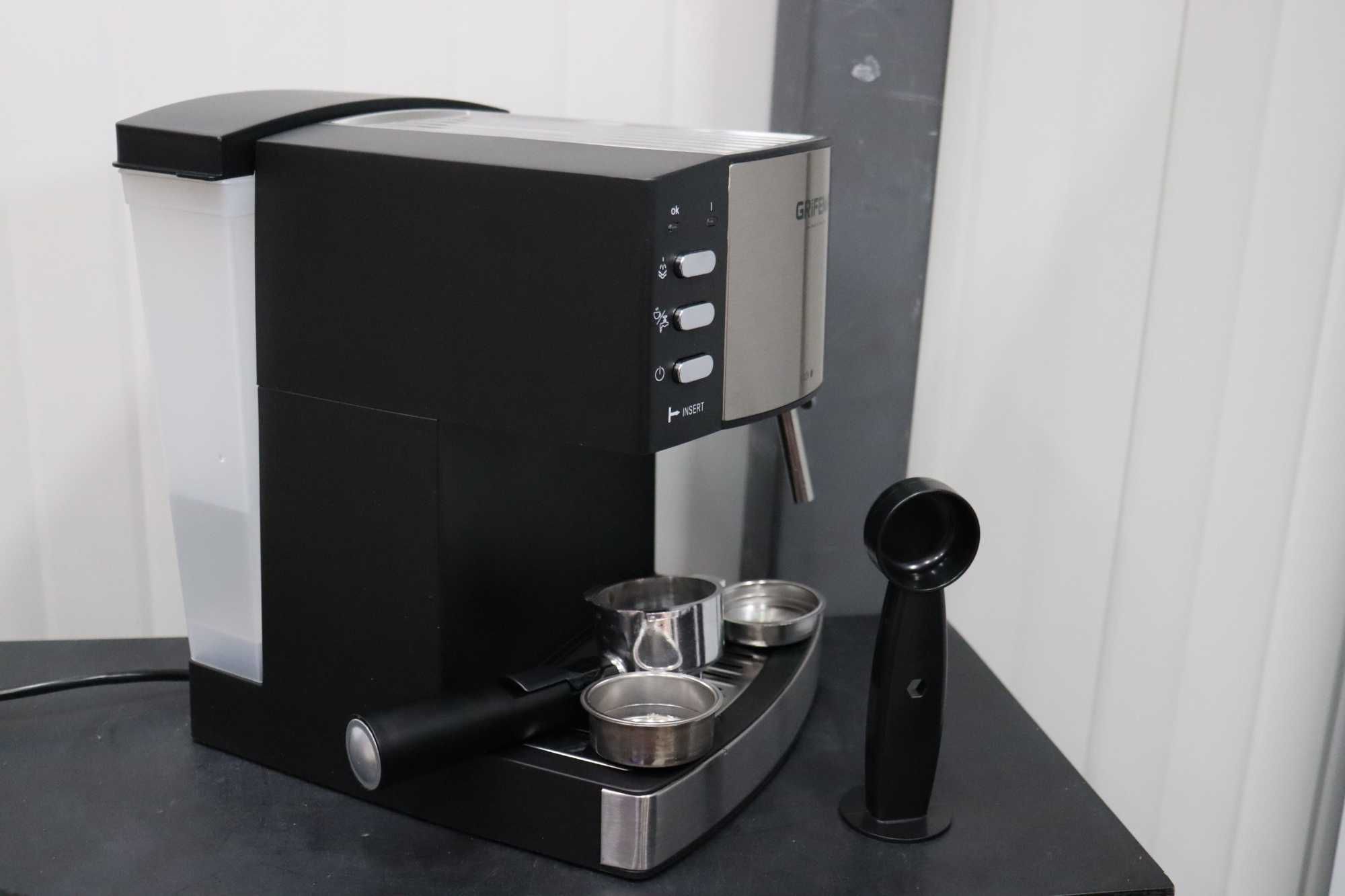 GRIFEMA GC3002 Кафе машина за еспресо и капучино, 850W, 1,6л, 20 бара