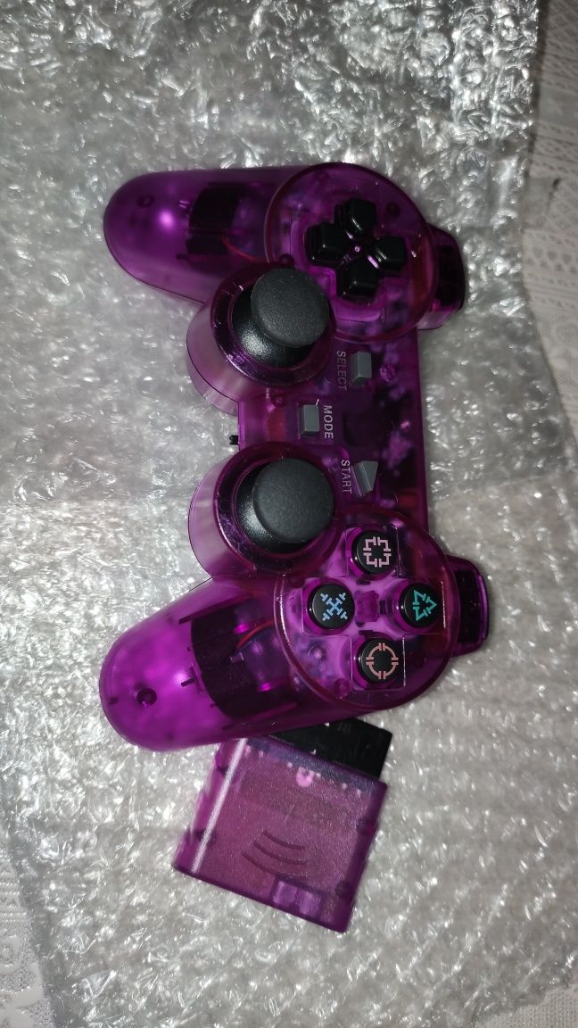 Продаётся новый беспроводной джойстик для Playstation 2