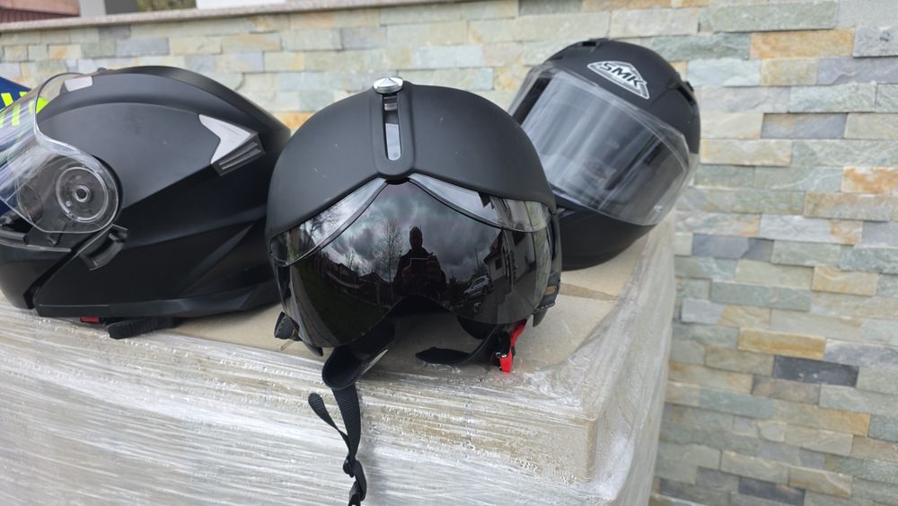 Casca  scuter cu ochelari