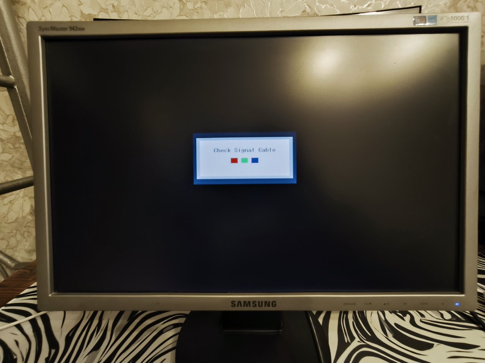 Монитор Samsung SyncMaster 943NW