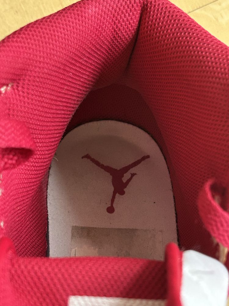 Маратонки Nike Air Jordan1  1 MID GS unisex 41 номер