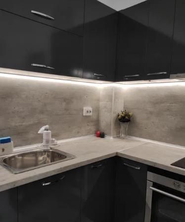 Дава се под наем Двустаен апартамент в Пловдив, Кючук Париж - 75 кв.м за 550 € - Снимка #3