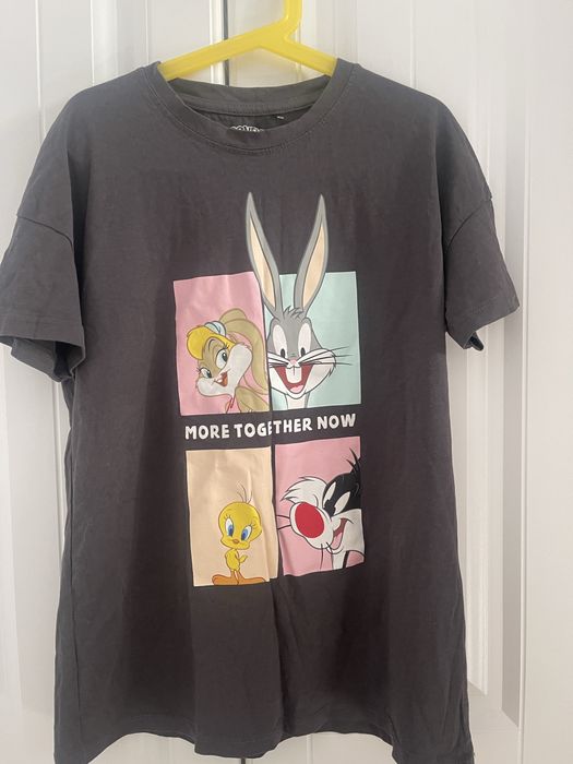 Hainute speciale pentru fetite