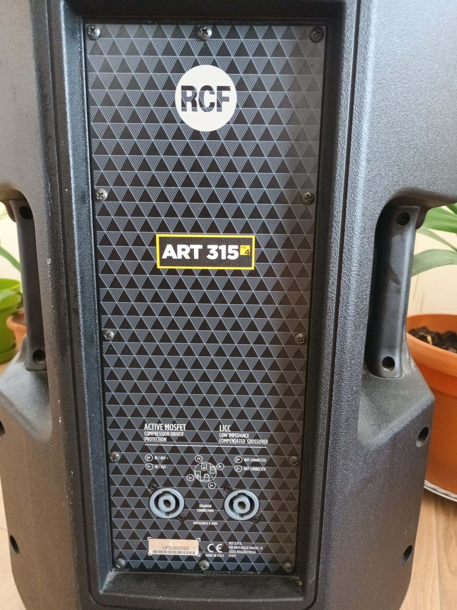 Vând boxa rcf art 315 mk4 pasiva