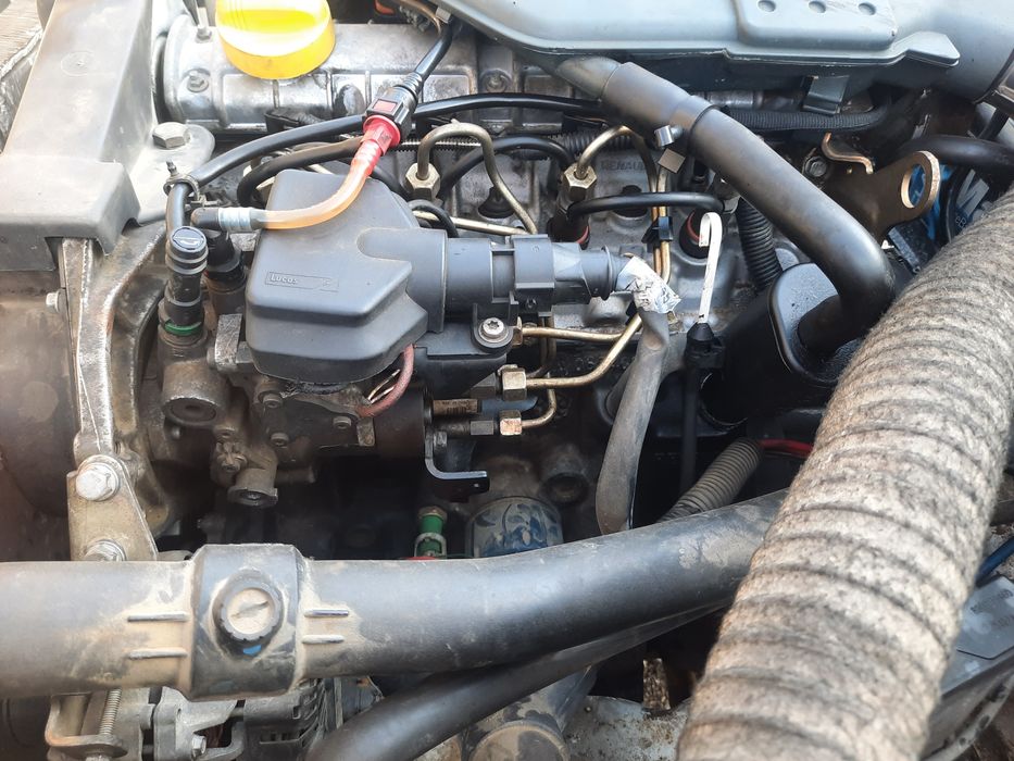 Pompă de injecție dacia papuc 1.9 diesel