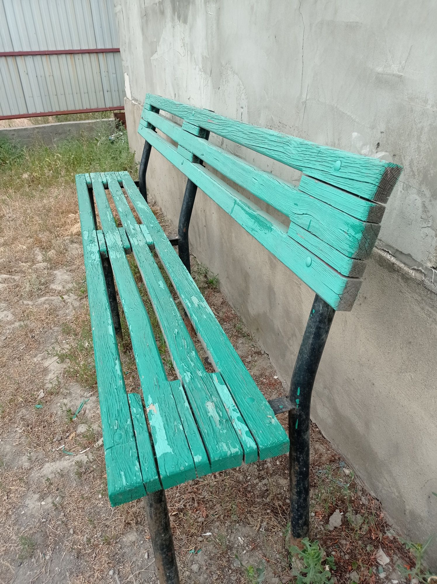 Продам скамейку  зелёный