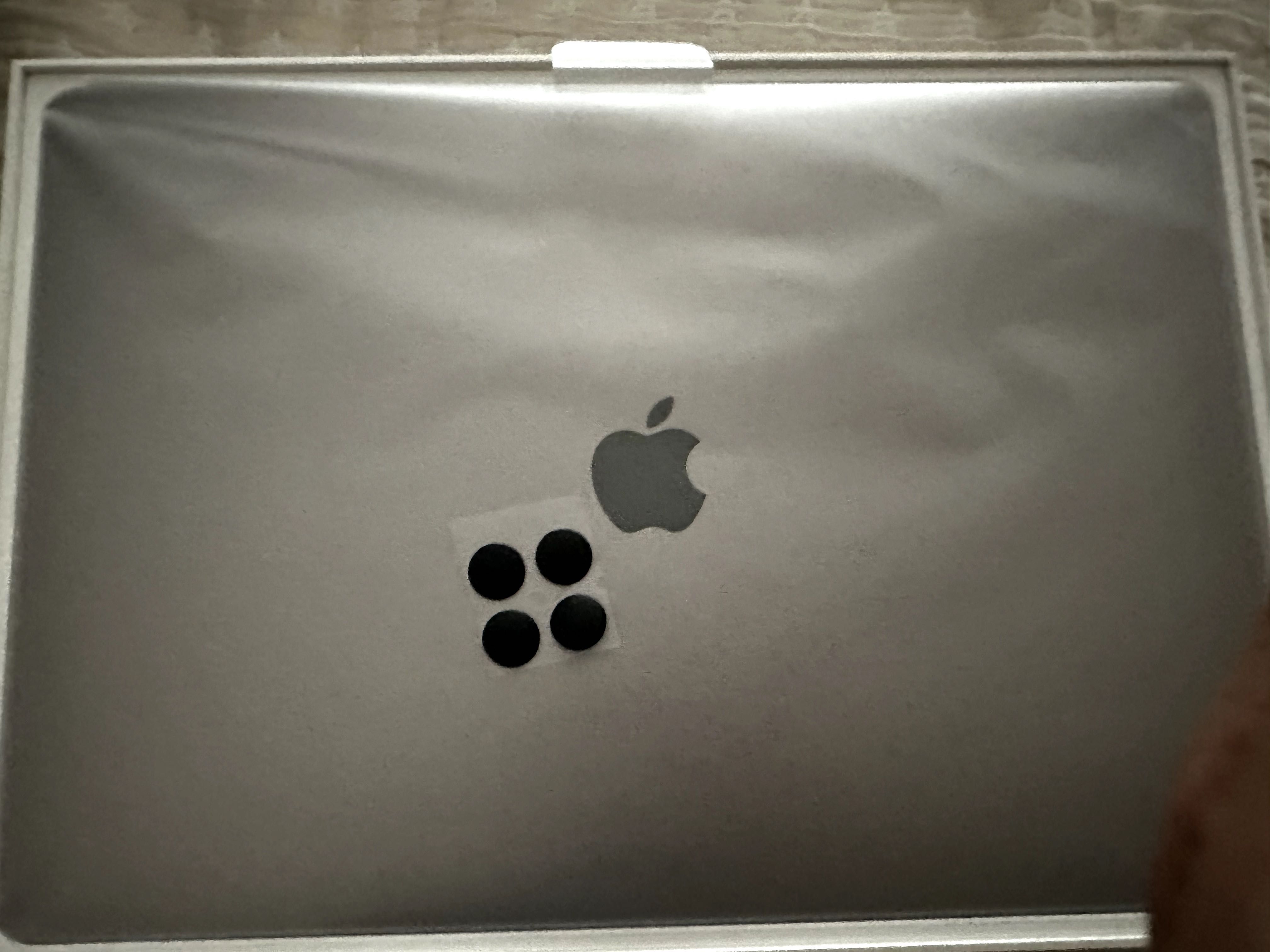  Apple MacBook Pro 15-inch 2016 TouchBar 16GBRAM/256GB/SSD/Space Gray