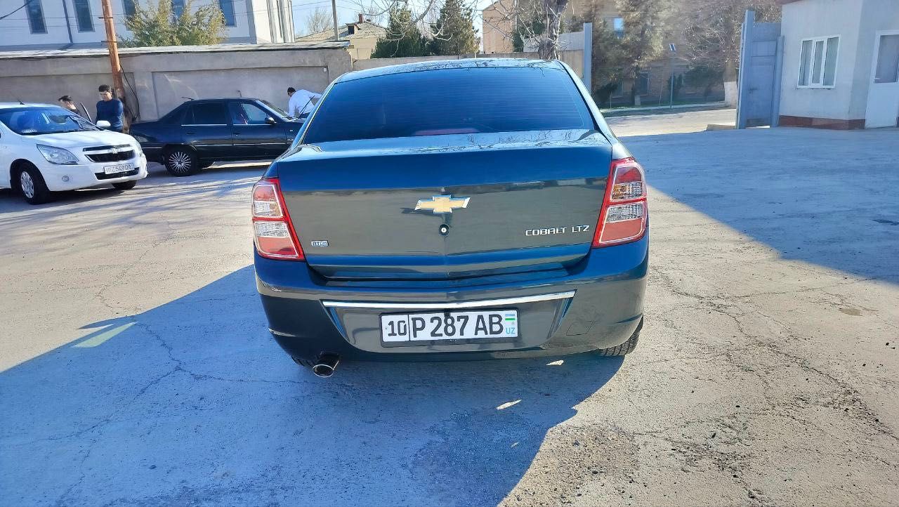 Машина CHEVROLET Cobalt