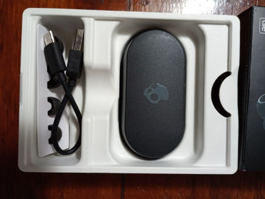 SKULLCANDY SESH ANC (active noise cancelling)