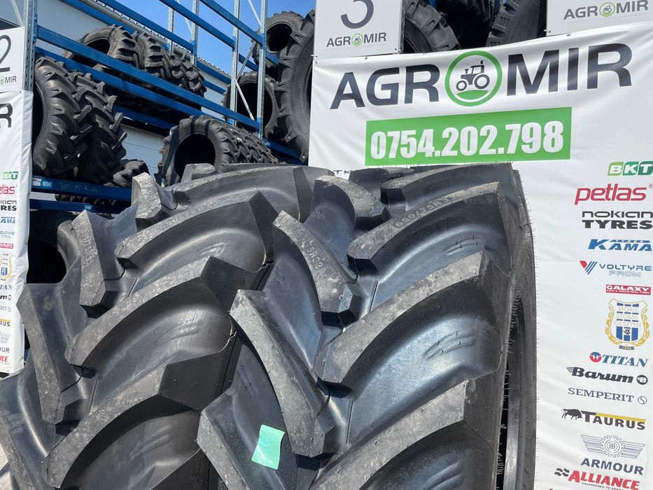 Anvelope noi pentru Combina Laverda CLass Fendt 650/75R32 24.5-32