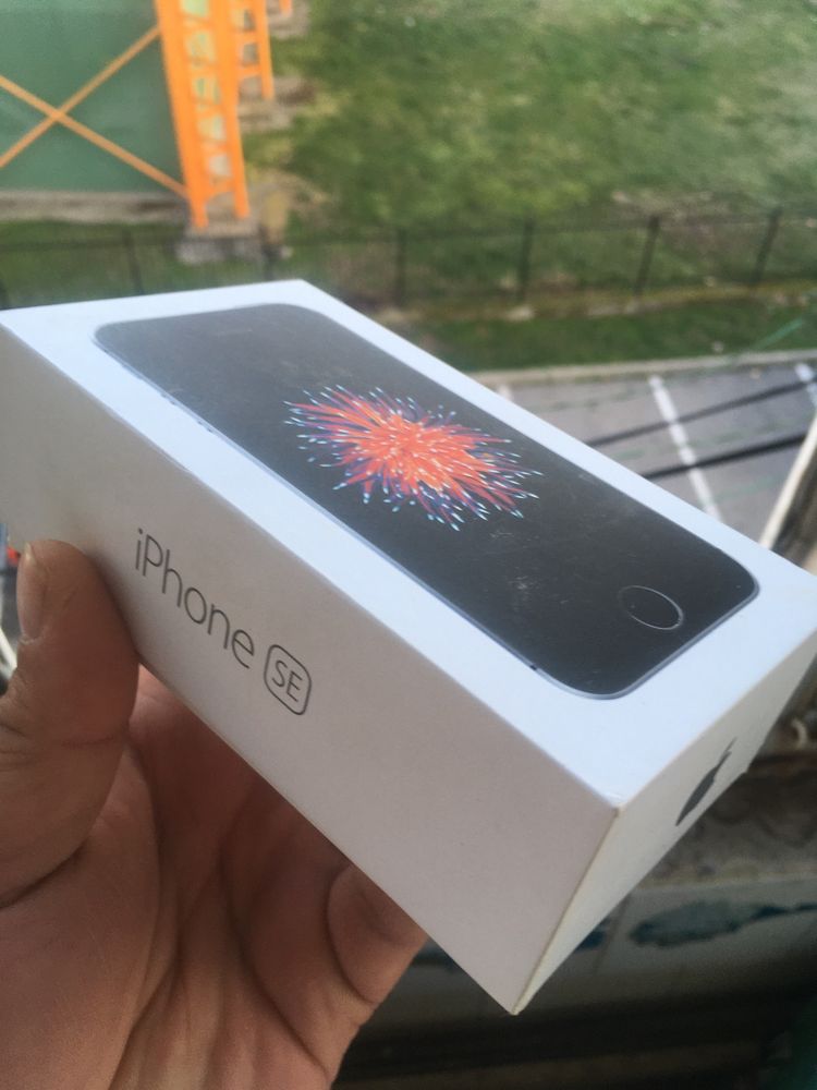 iphone SE 2016 16GB Space Grey