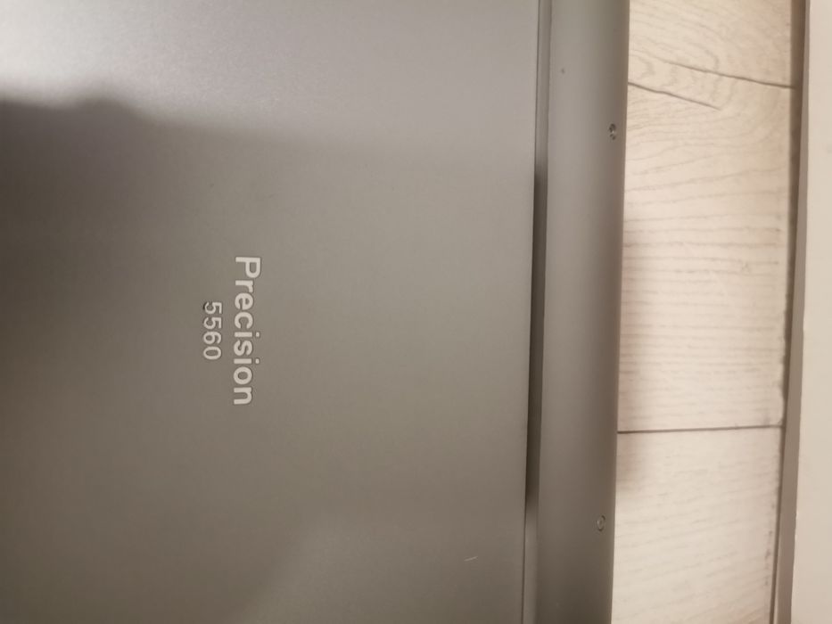 Dell Precision 5560