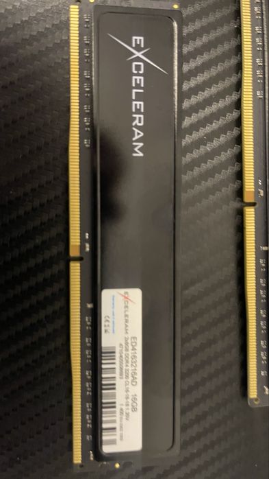 4 placute de 16gb ram (64 GB RAM)