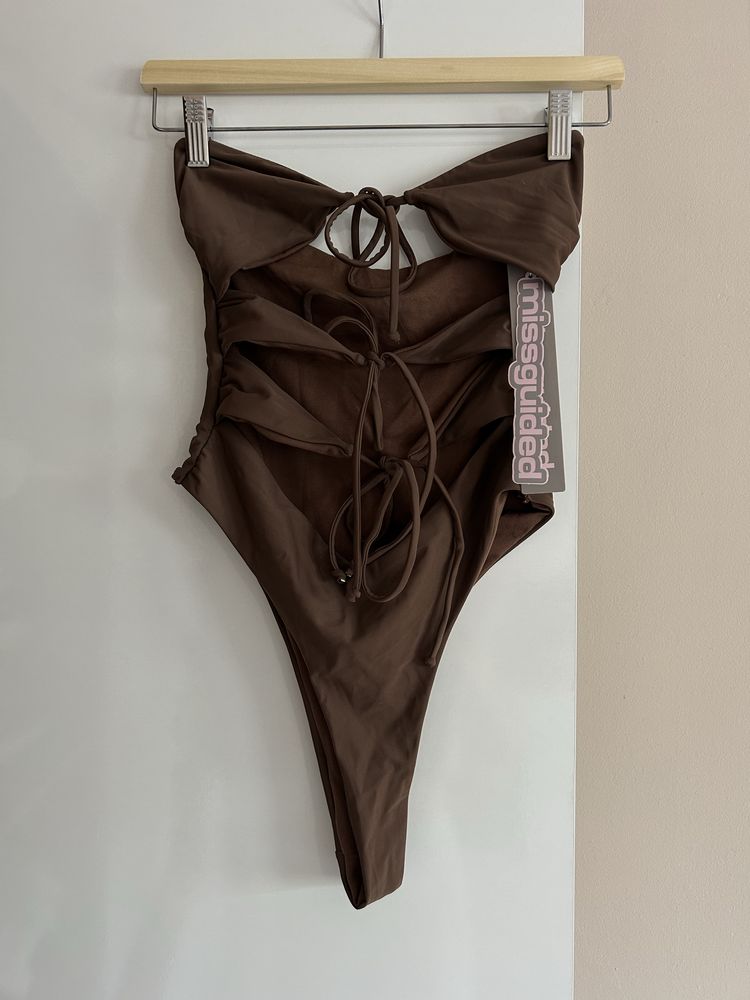 Бански Missguided