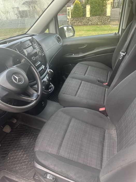 Vind mercedes vito frigorific in stare impecabila