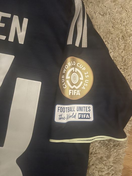 Tricou Huijsen real madrid