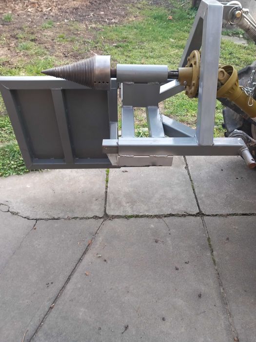 Vand despicator/crepator lemne cu con