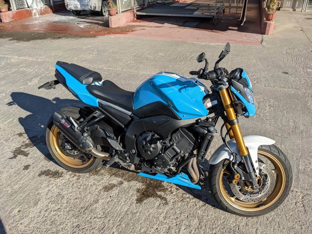 Vând Yamaha FZ8 2011