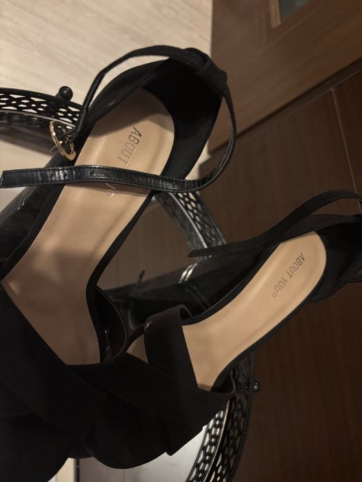 Нови дамски токчета About you и Anna Field