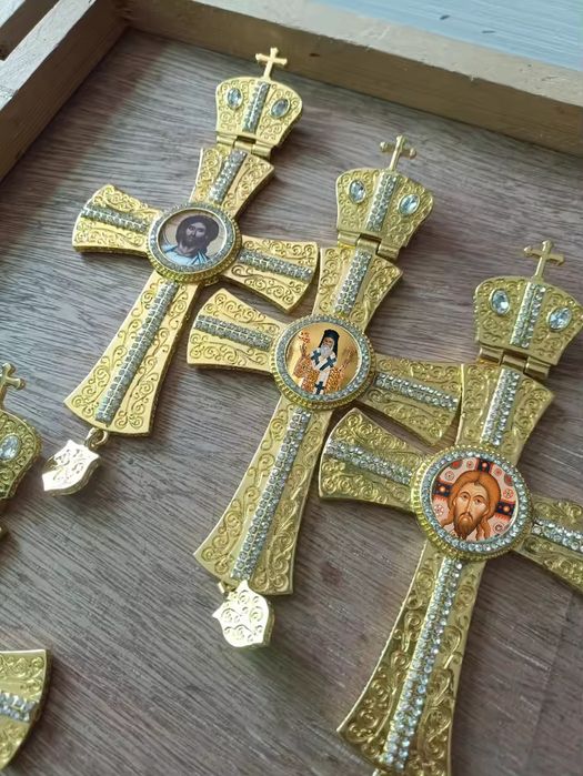 Cruce aurie cu lant personalizata