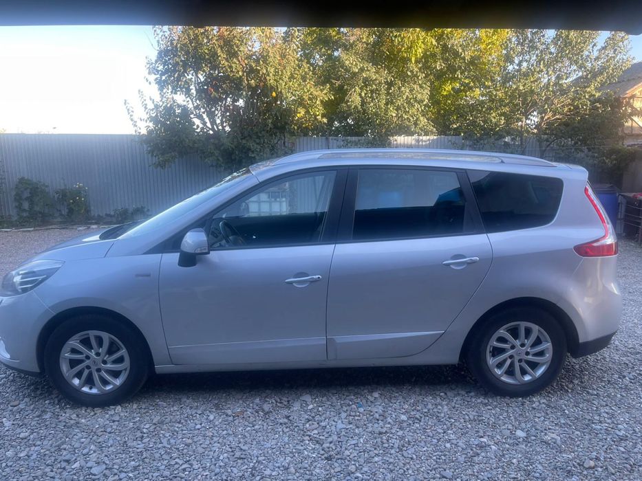 Renault Grand Scenic 7 locuri / 2014/1,6 diesel, 130 cp. euro5