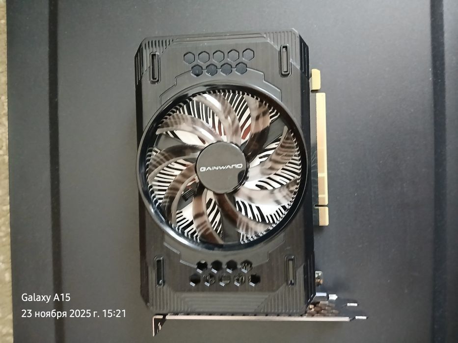 Rtx 3050 8 gb ga107 6 pin