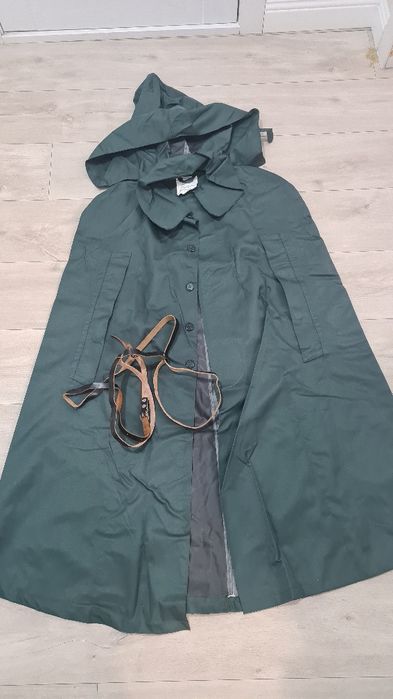 Новая плащ-накидка с ремнём