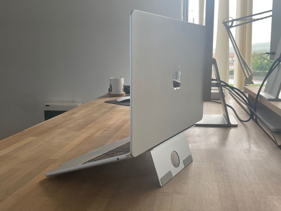 Stoc 6 buc x stand din aluminiu pentru Macbook 13-15"
