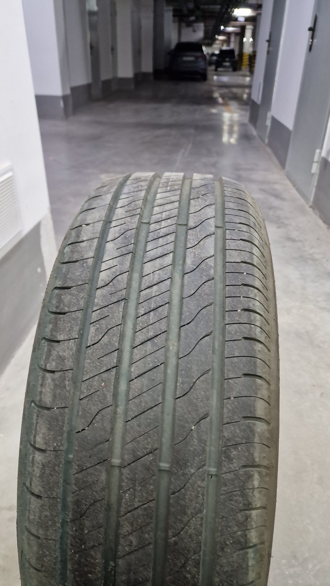 225/55/18 Goodyear EfficientGrip 2 Suv