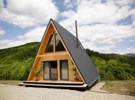 Cabane stil-afrem si case la gata