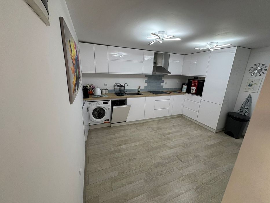 3-стаен в Бургас, област-гр.Свети Влас площ 83 цена 125000