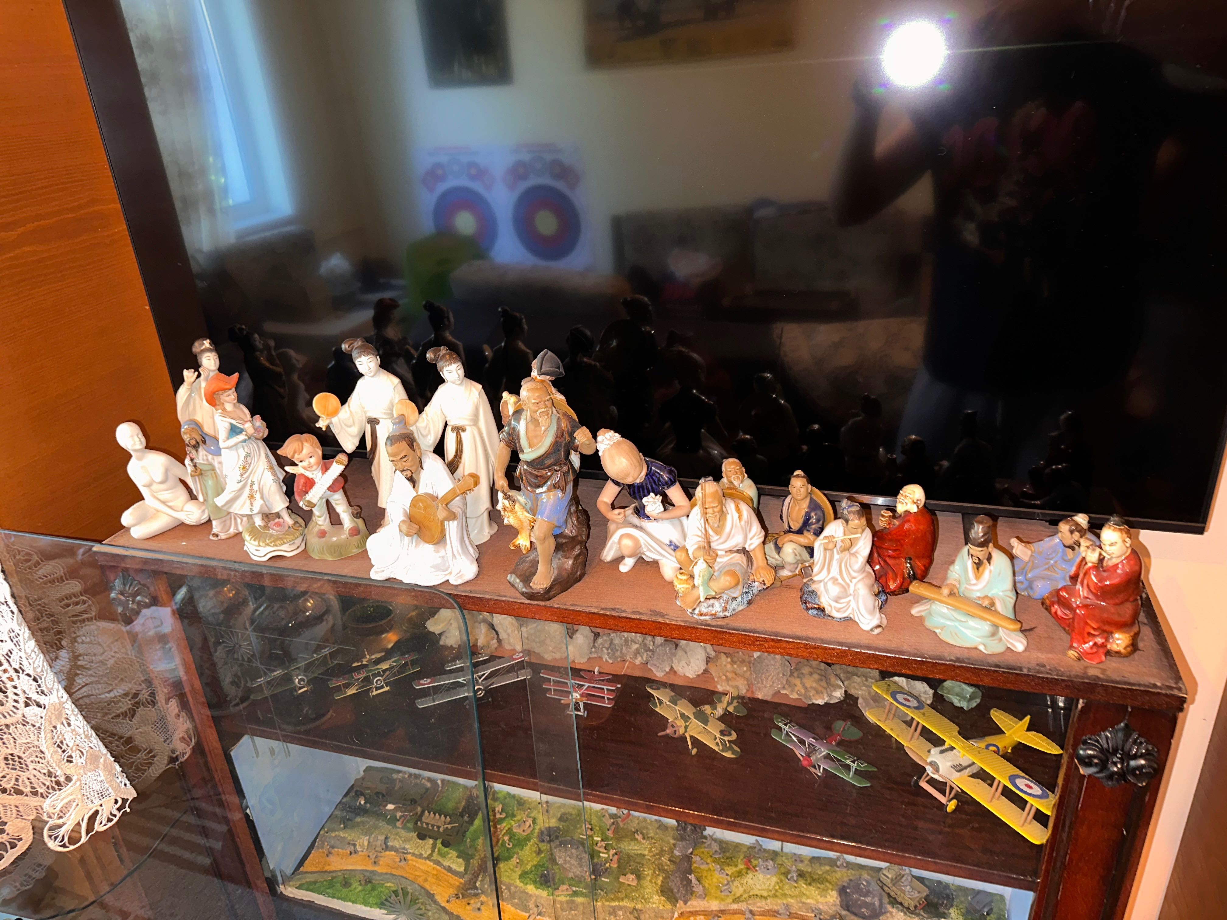 Bibelouri, vaze, bangnote, sculpturi, diverse, colectie, mostenire