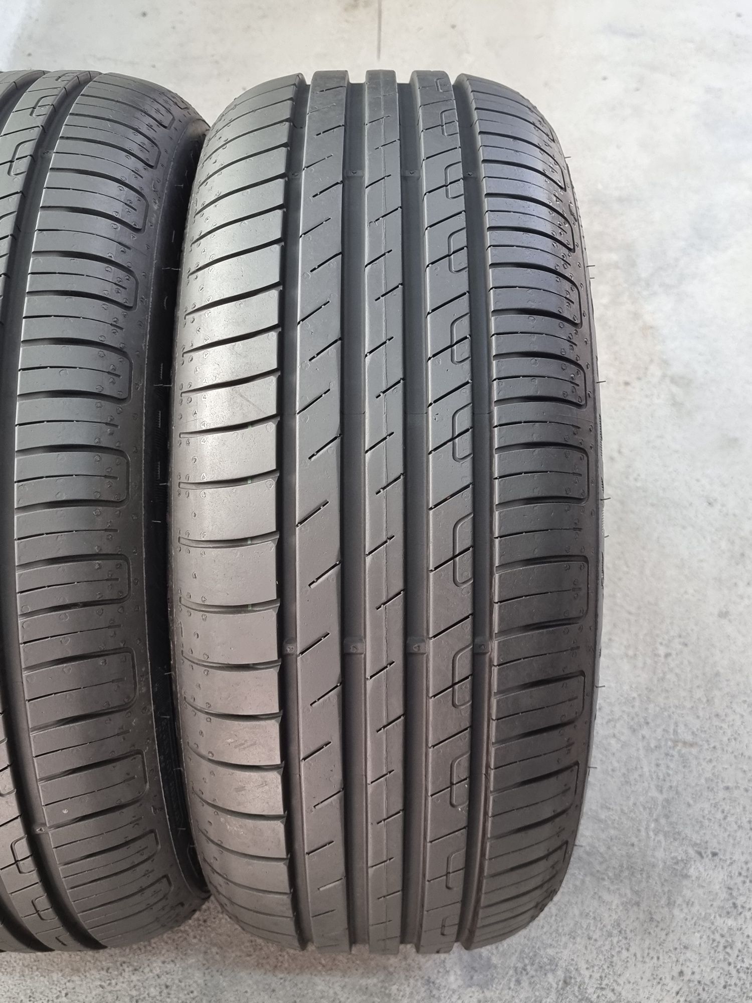 205/55/15 Goodyear 2Броя: 180лв 8.5мм като Нови