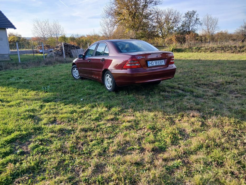 Mercedes Benz c200