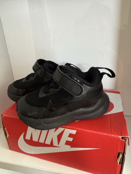 детски обувки Nike , michael kors, KK, mayoral, UGG