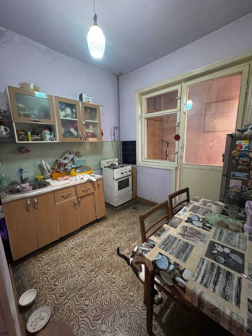 СРОЧНО !!! Продается квартира в Яшнабаде 1/2/9 (38 кв/м ) Авиасозлар 2